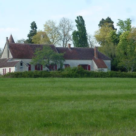 Le Claveau Paulnay Luaran gambar