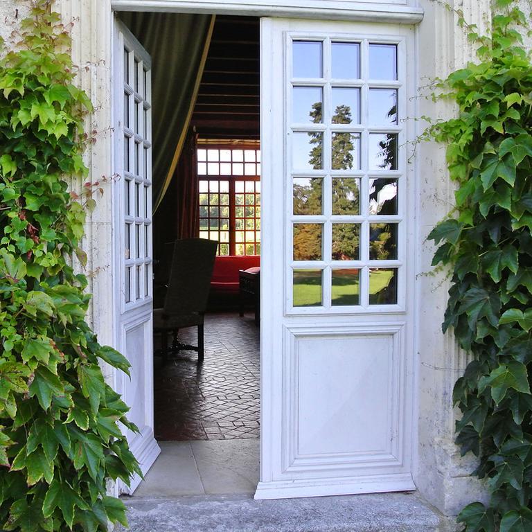 Le Claveau Paulnay Luaran gambar